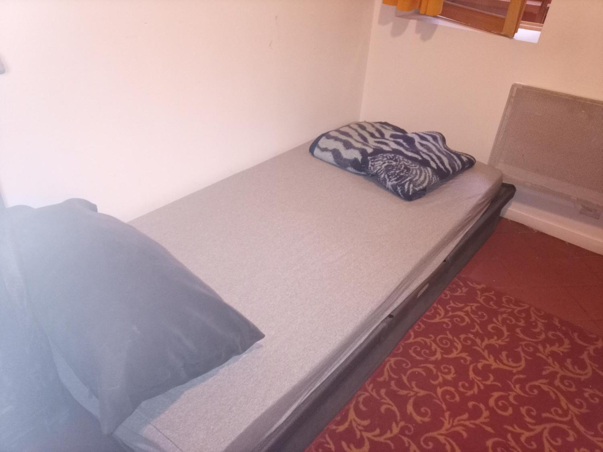 Homestay Lit Dans Partagee Homme